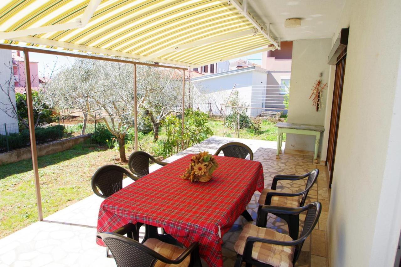Apartment Ana Pola Esterno foto